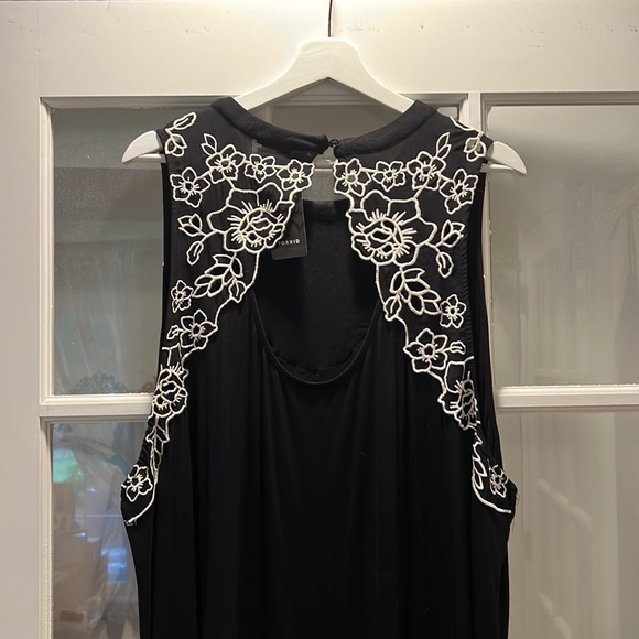 Torrid black embroidered tunic tank - Picture 8 of 8